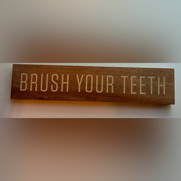 Hearth & hand with magnolia brush your teeth wall‎ plaque - Picture 1 of 2